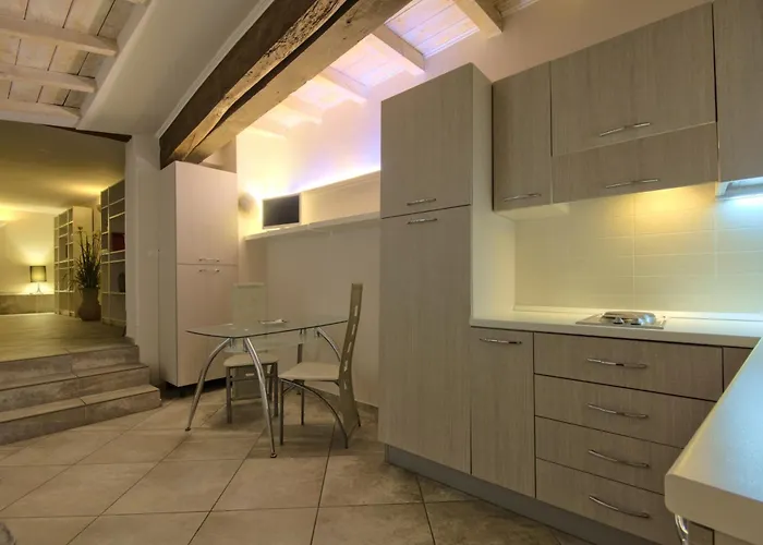 Imola Suites شقة *