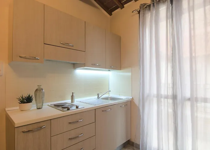 شقة Imola Suites إيمولا