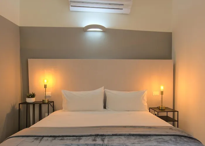 Imola Suites Apartman *